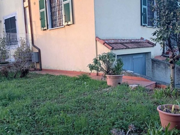 casa indipendente in vendita a La Spezia