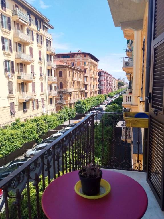 appartamento in vendita a La Spezia in zona Chiappa