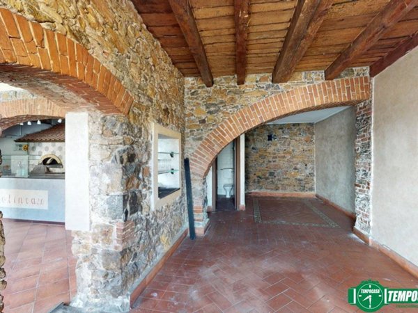 negozio in vendita a La Spezia in zona Canaletto / Buonviaggio / Migliarina
