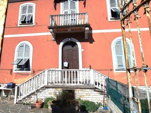 casa indipendente a La Spezia in zona Canaletto / Buonviaggio / Migliarina