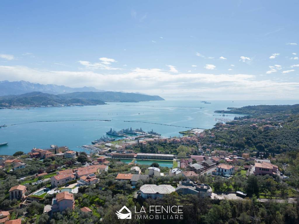 villa in vendita a La Spezia