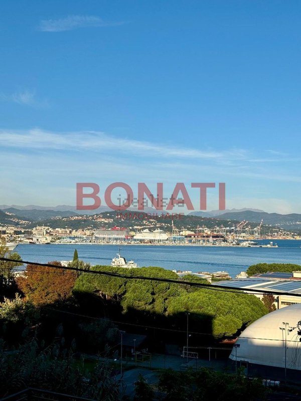 casa indipendente in vendita a La Spezia in zona Centro Storico