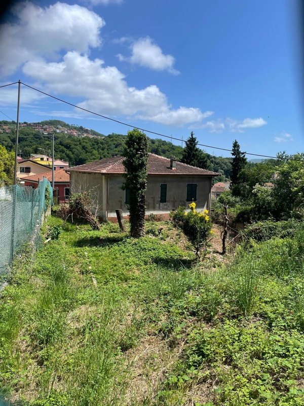 casa indipendente in vendita a La Spezia
