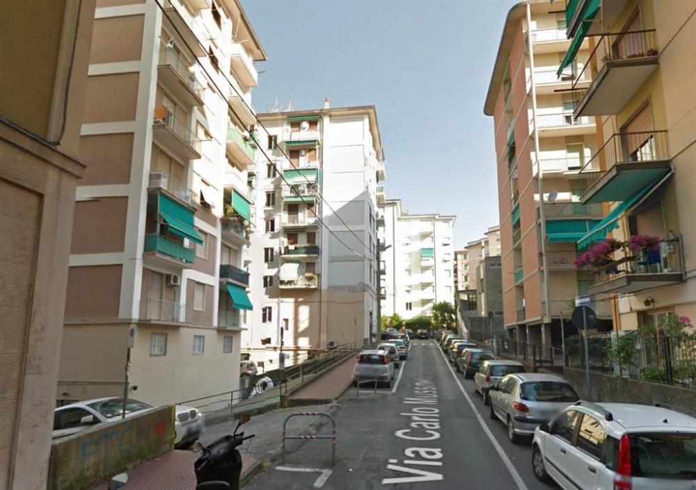 locale di sgombero in vendita a La Spezia in zona Chiappa