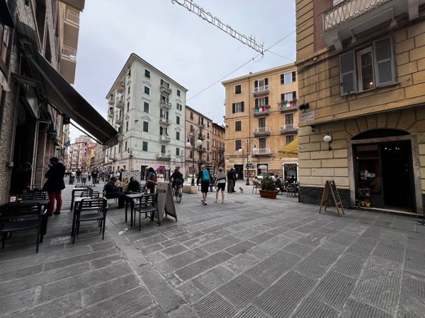 negozio in vendita a La Spezia in zona Centro Storico
