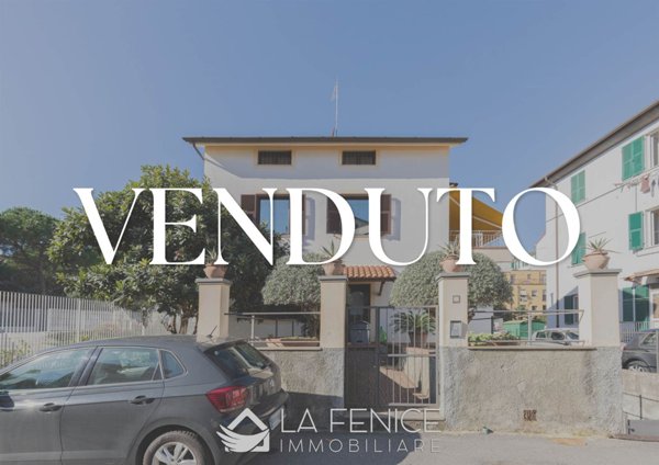 casa indipendente a La Spezia in zona Canaletto / Buonviaggio / Migliarina