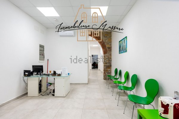 ufficio in vendita a La Spezia in zona Chiappa