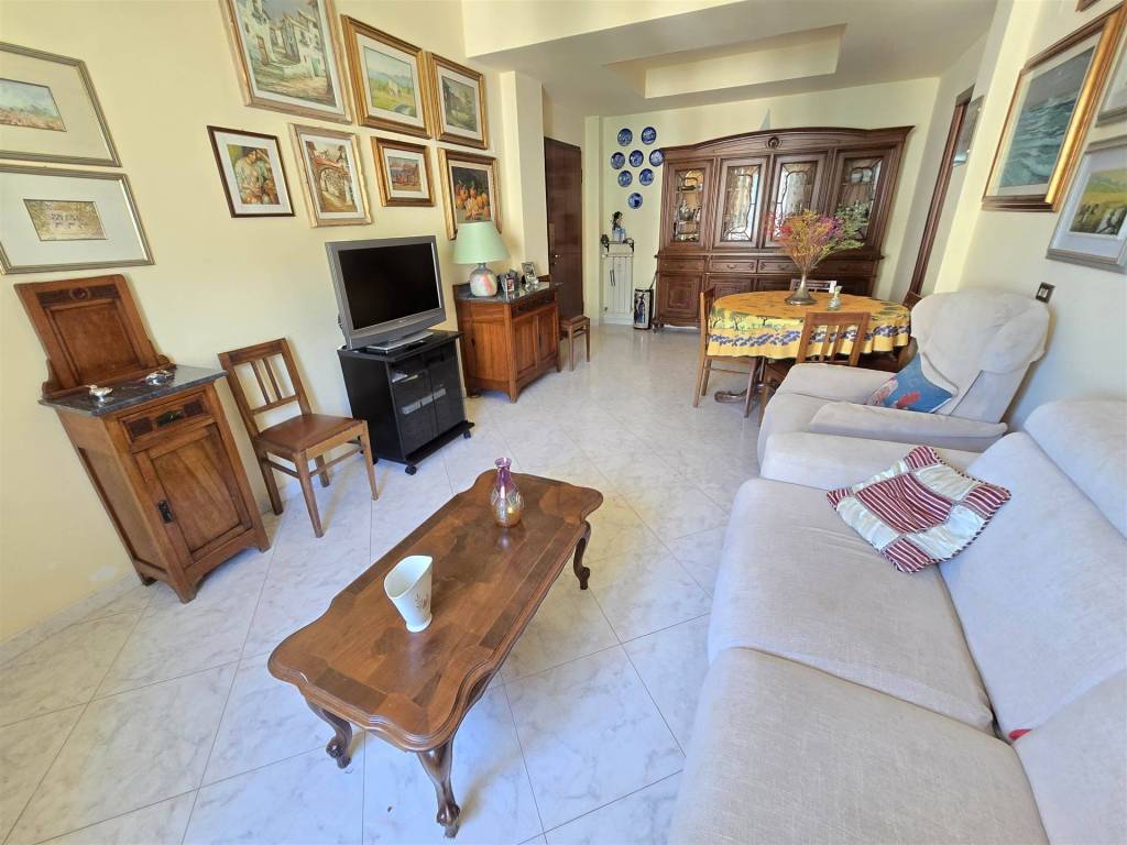 appartamento in vendita a La Spezia in zona Chiappa