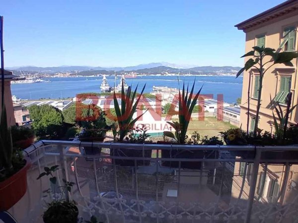 casa indipendente in vendita a La Spezia in zona Marola