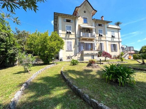 casa indipendente a La Spezia in zona Canaletto / Buonviaggio / Migliarina