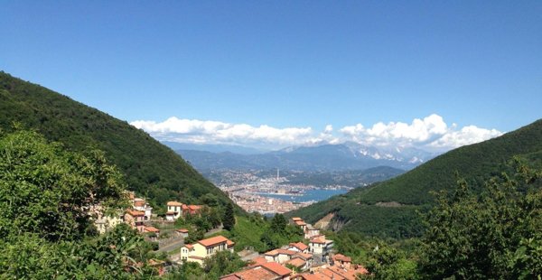 casa indipendente in vendita a La Spezia in zona Biassa