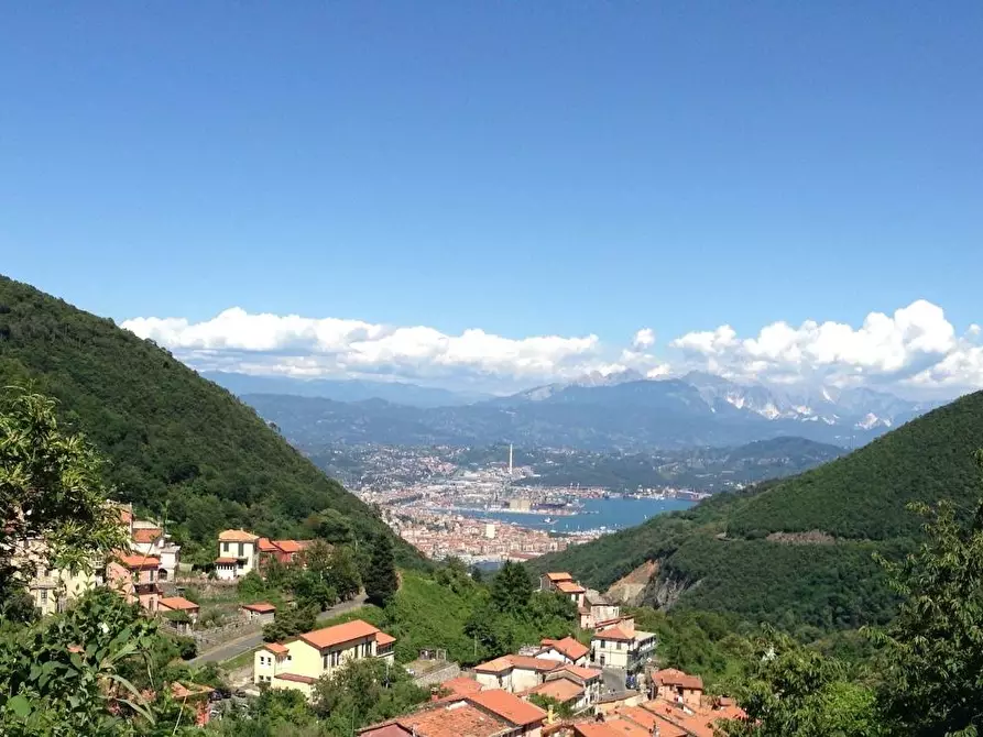 casa indipendente in vendita a La Spezia in zona Biassa