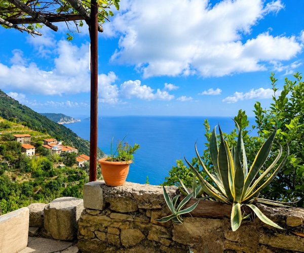 casa indipendente in vendita a La Spezia in zona Campiglia