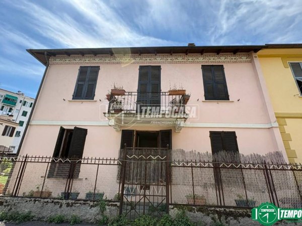 casa indipendente a La Spezia in zona Canaletto / Buonviaggio / Migliarina