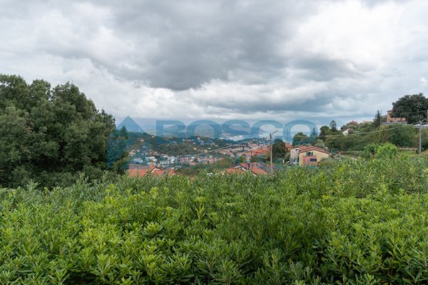 casa indipendente in vendita a La Spezia in zona Chiappa