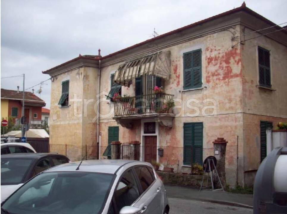appartamento in vendita a La Spezia in zona Canaletto / Buonviaggio / Migliarina