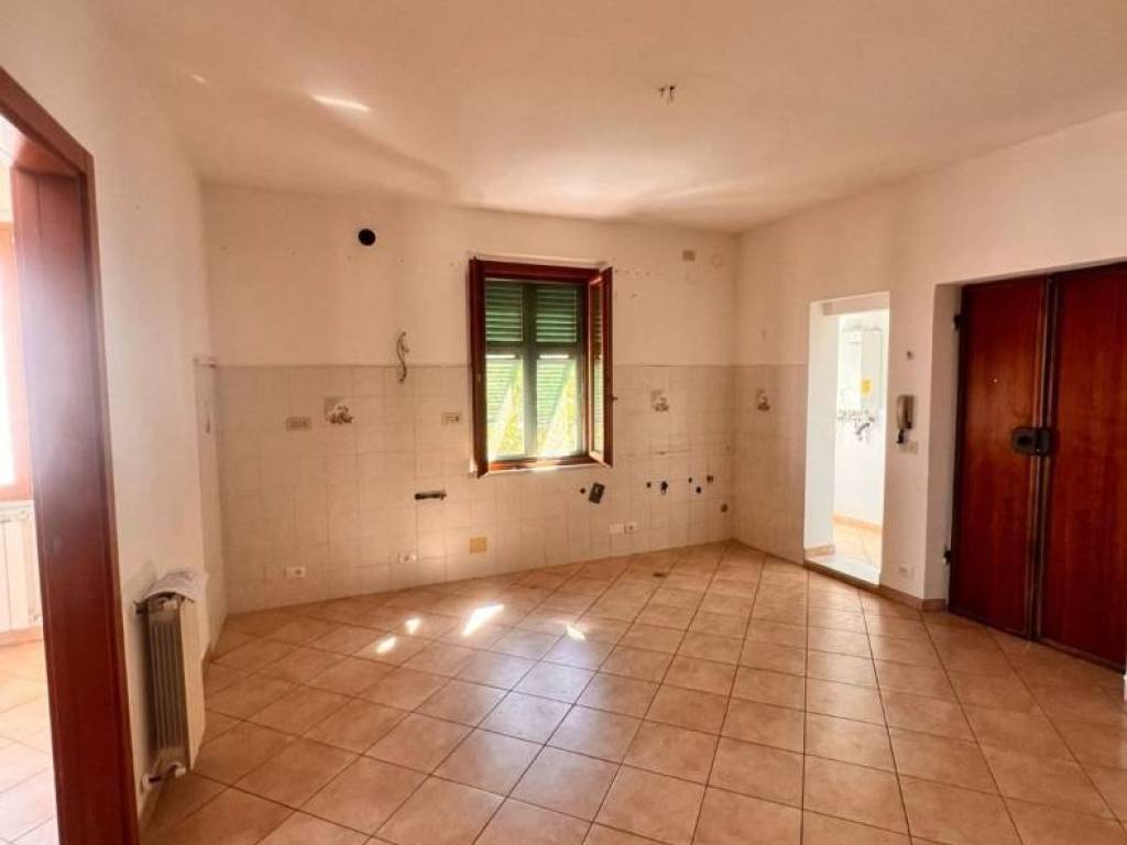 appartamento in vendita a La Spezia in zona Chiappa