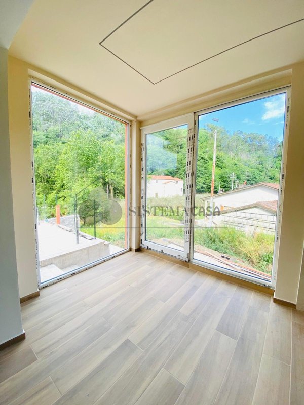 casa indipendente in vendita a La Spezia in zona Pitelli