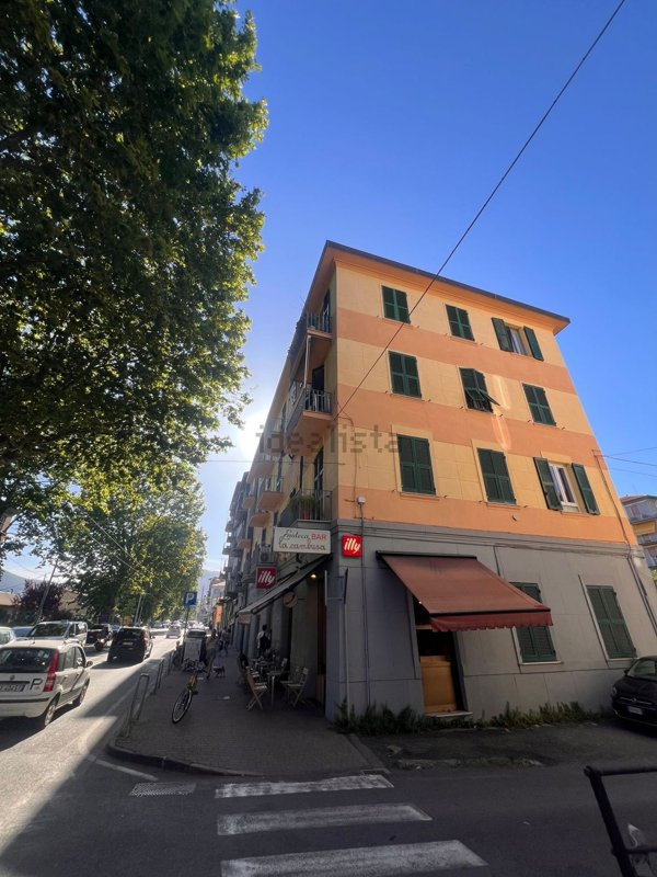 appartamento in vendita a La Spezia in zona Canaletto / Buonviaggio / Migliarina