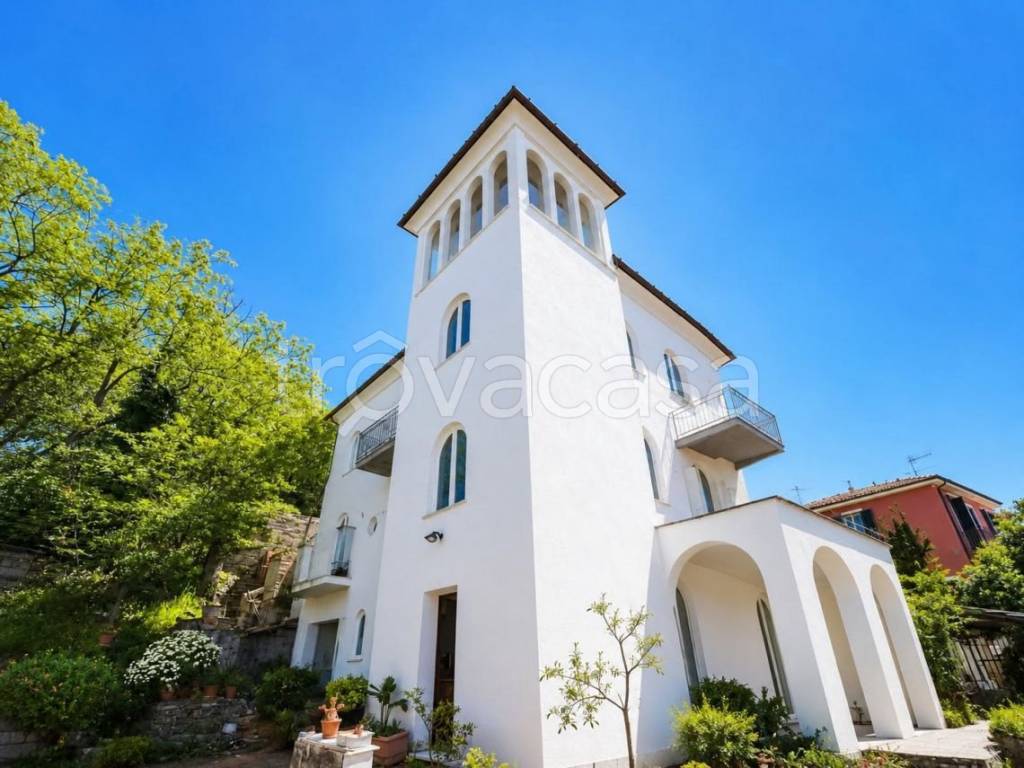 casa indipendente in vendita a La Spezia in zona Centro Storico