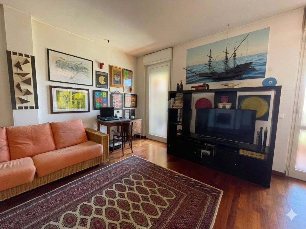 appartamento in vendita a La Spezia in zona Canaletto / Buonviaggio / Migliarina