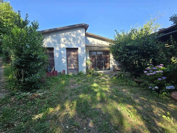 casa indipendente in vendita a La Spezia in zona Pianazza