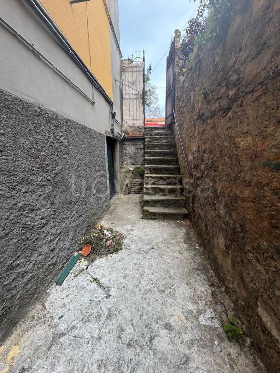 locale commerciale in vendita a La Spezia in zona Centro Storico
