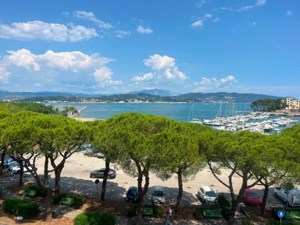 appartamento in vendita a La Spezia in zona Marola