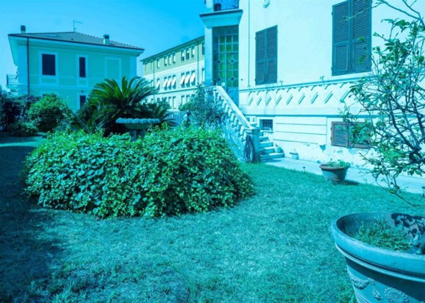 appartamento in vendita a La Spezia in zona Canaletto / Buonviaggio / Migliarina
