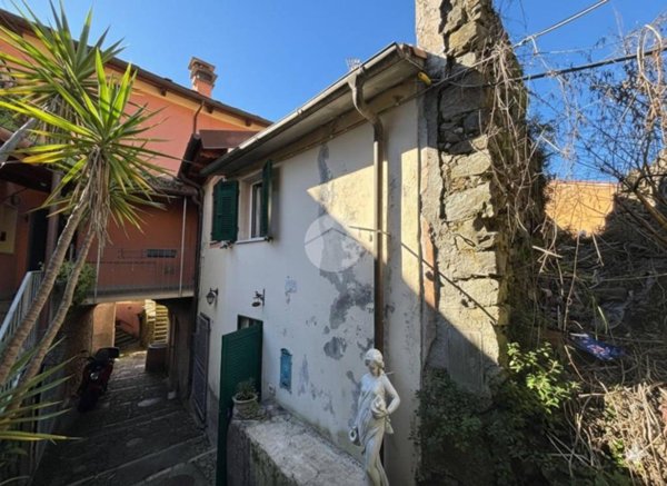 casa semindipendente in vendita a La Spezia in zona Sarbia
