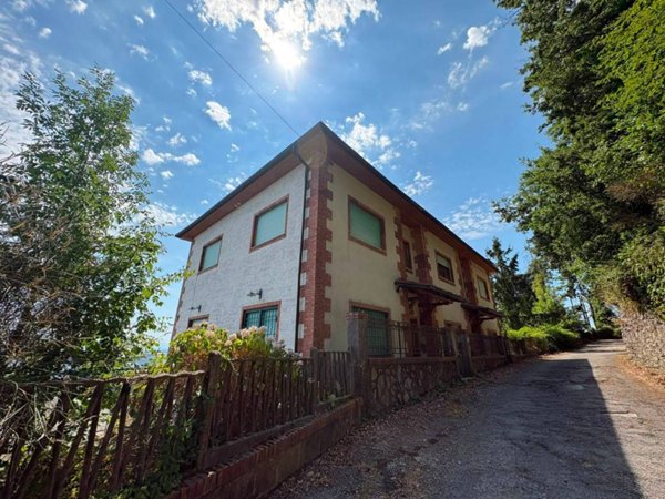 casa indipendente in vendita a La Spezia in zona Bersedo