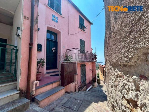appartamento in vendita a La Spezia in zona Pitelli