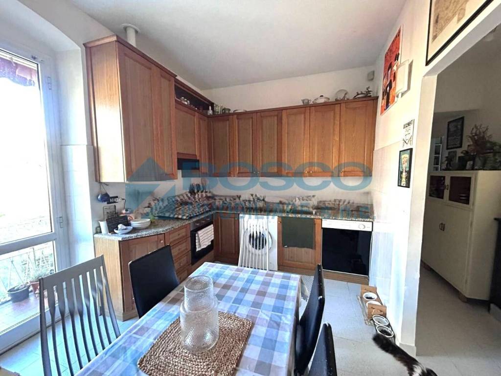 appartamento in vendita a La Spezia in zona Canaletto / Buonviaggio / Migliarina