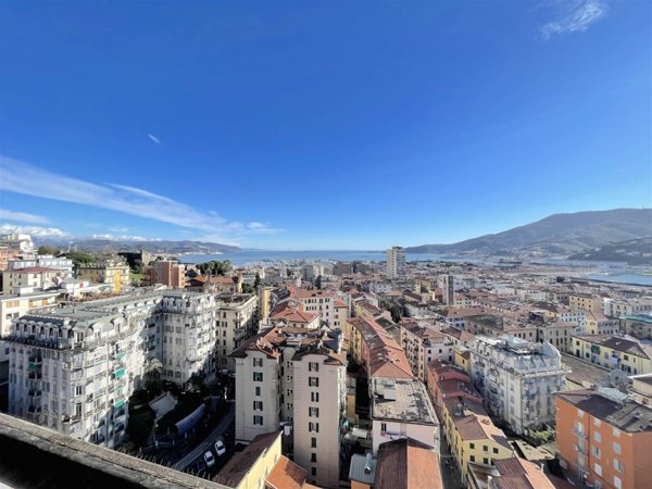 appartamento in vendita a La Spezia in zona Centro Storico