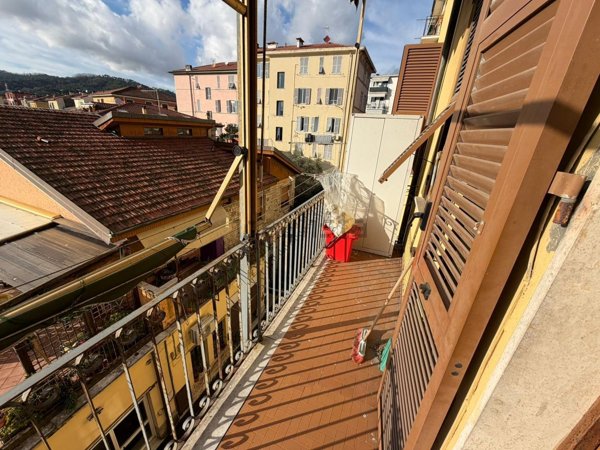 appartamento in vendita a La Spezia in zona Canaletto / Buonviaggio / Migliarina