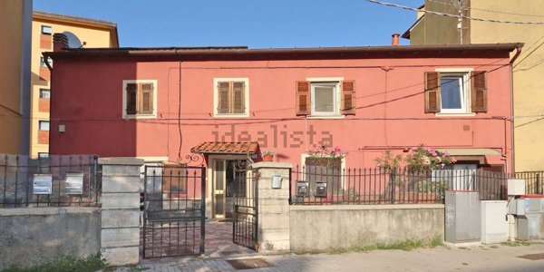 appartamento in vendita a La Spezia in zona Chiappa