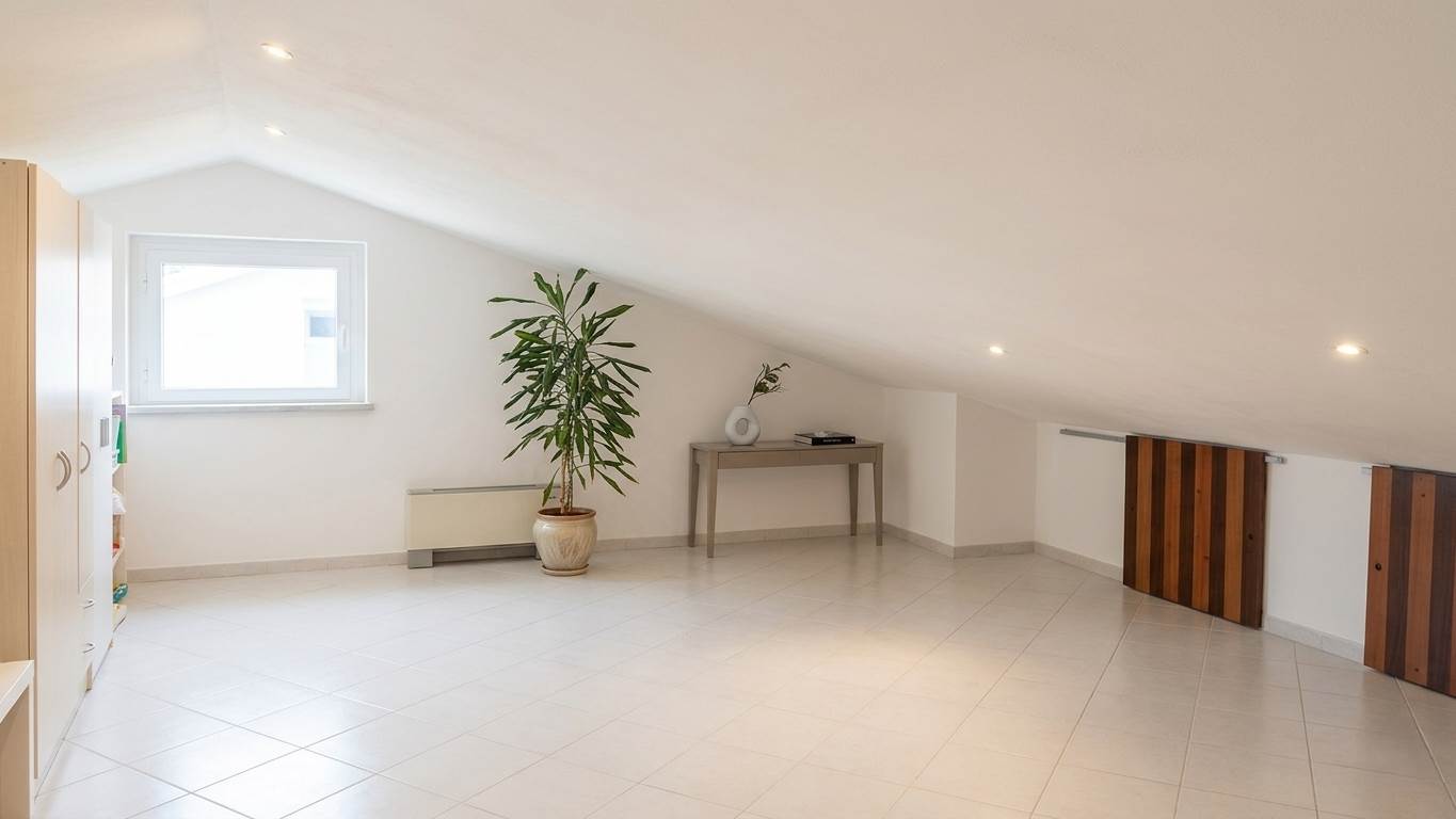 appartamento in vendita a La Spezia in zona Canaletto / Buonviaggio / Migliarina