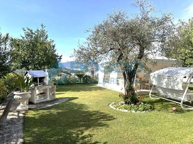 casa indipendente a La Spezia in zona Canaletto / Buonviaggio / Migliarina