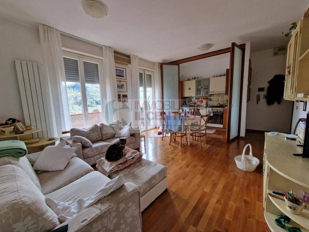 appartamento in vendita a Lerici in zona Pugliola