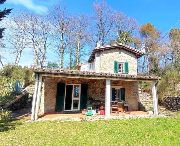 casa indipendente in vendita a Lerici