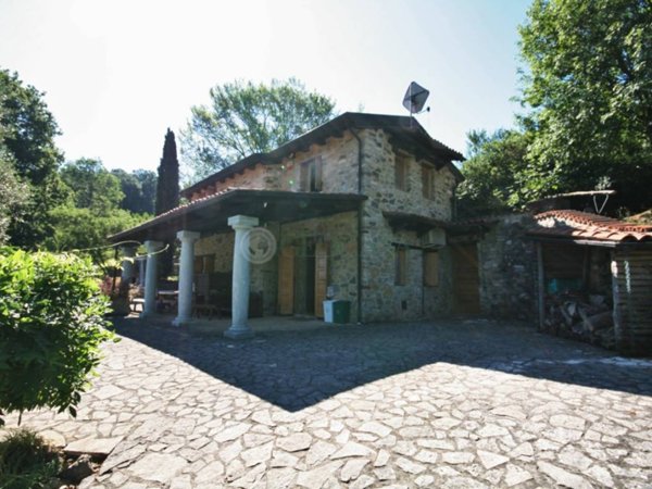 casa indipendente in vendita a Lerici in zona Tellaro