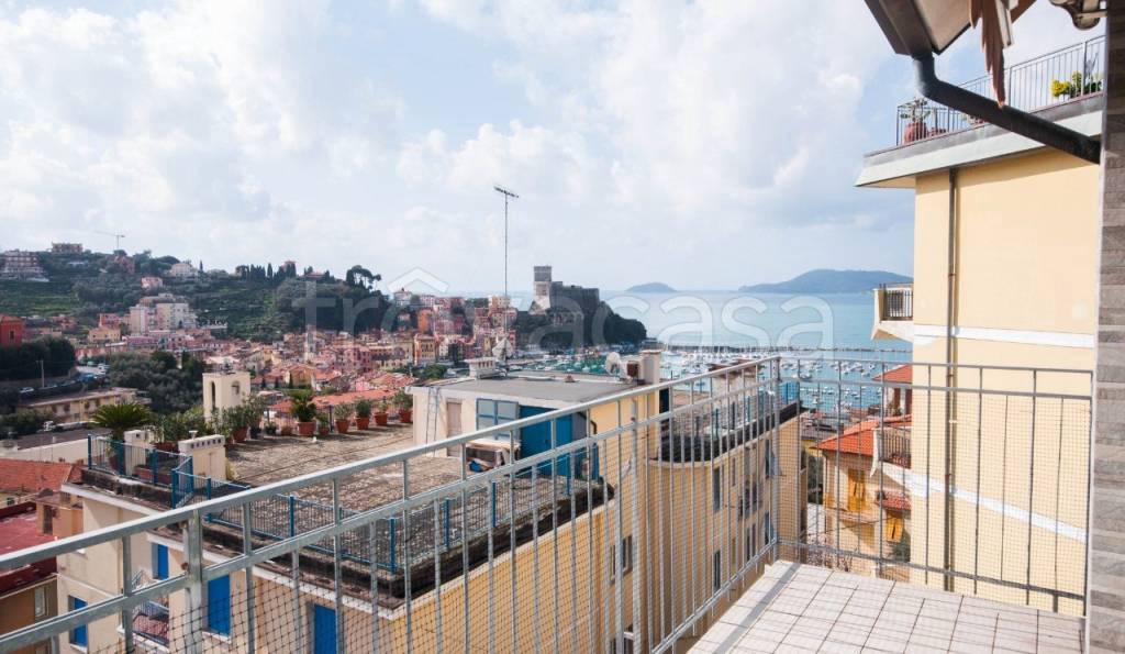 appartamento in vendita a Lerici