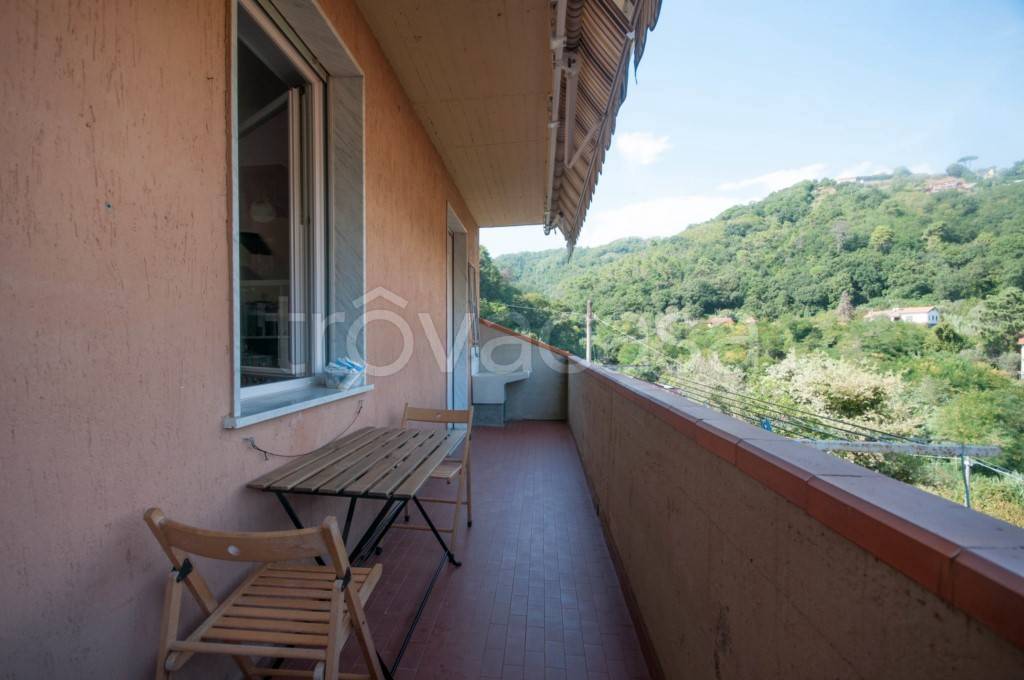 appartamento in vendita a Lerici in zona Pugliola