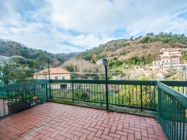 casa indipendente in vendita a Lerici in zona Pugliola