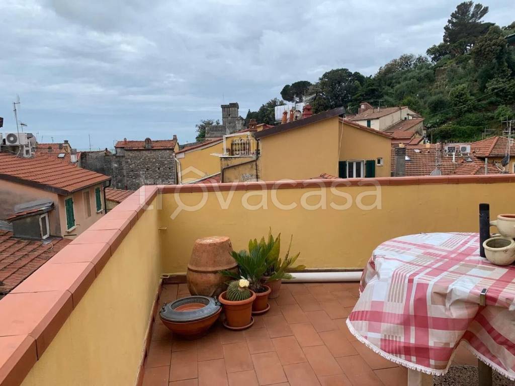 appartamento in vendita a Lerici in zona San Terenzo