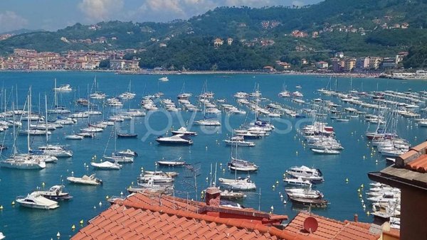 appartamento in vendita a Lerici in zona Tellaro