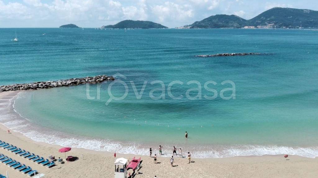 casa indipendente in vendita a Lerici
