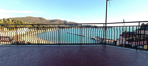 appartamento in vendita a Lerici in zona San Terenzo