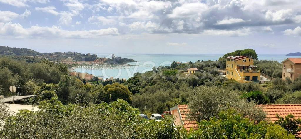 casa indipendente in vendita a Lerici in zona San Terenzo