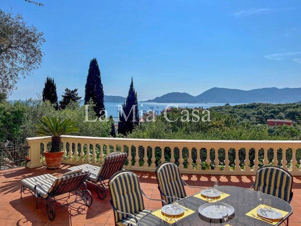 appartamento in vendita a Lerici